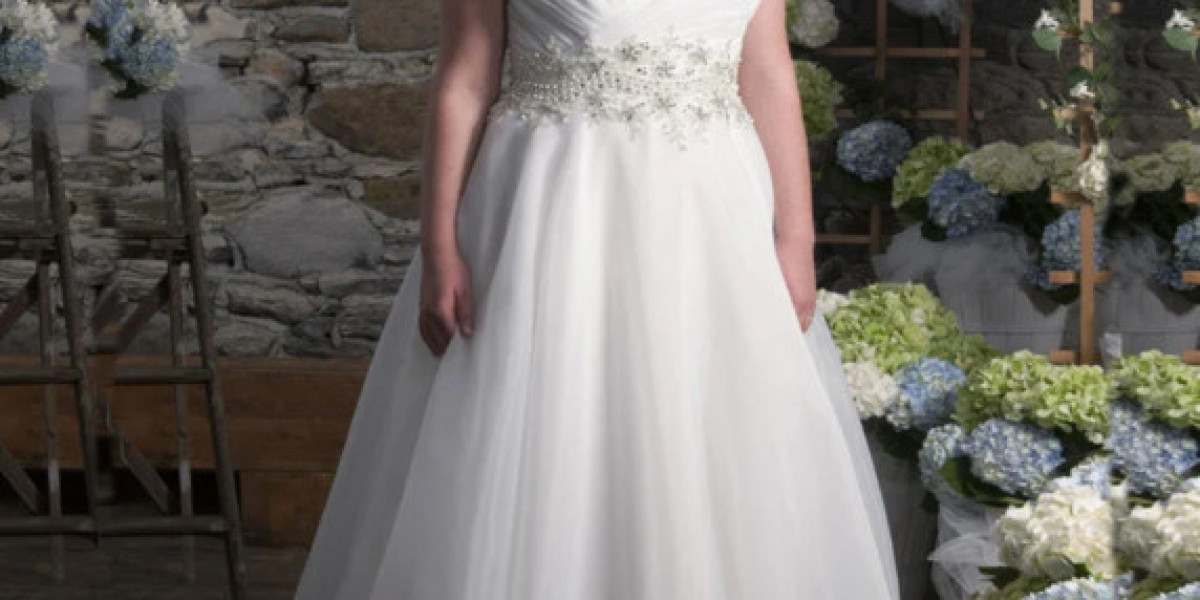 The Ultimate Guide to Choosing the Perfect Women Wedding Gown, Short Wedding Dress, and Bridal Gown